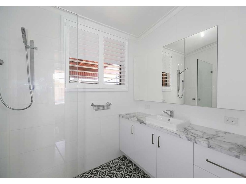 549 Kalamunda Road, High Wycombe WA 6057