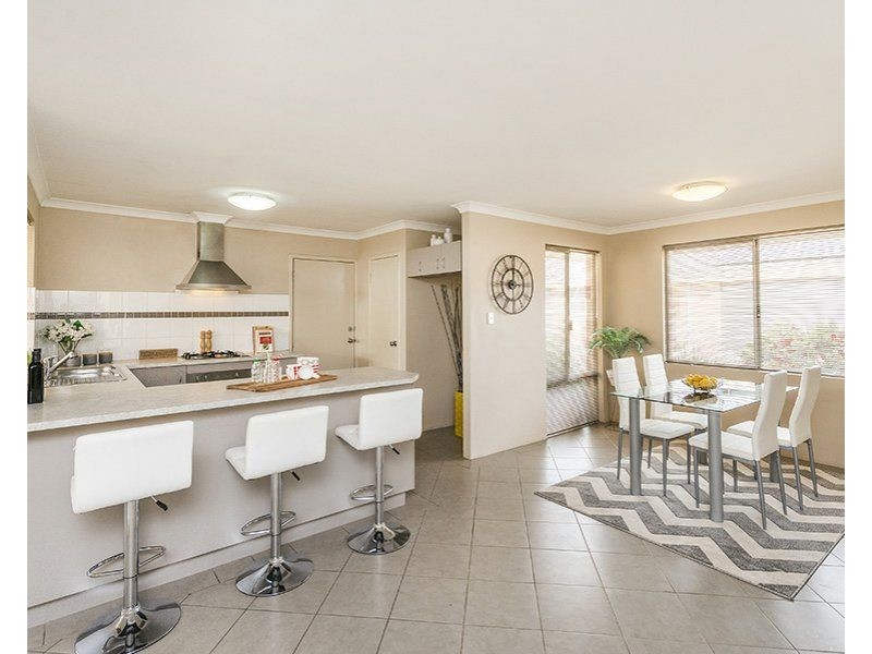 4/456 Kalamunda Road, High Wycombe WA 6057