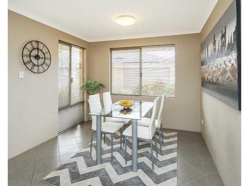 4/456 Kalamunda Road, High Wycombe WA 6057