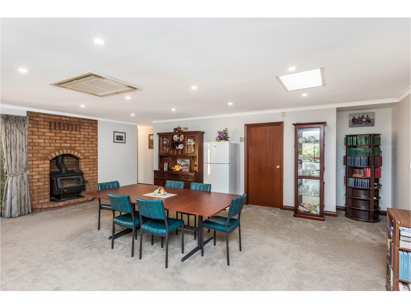 45 Bridgwood Road, Lesmurdie WA 6076