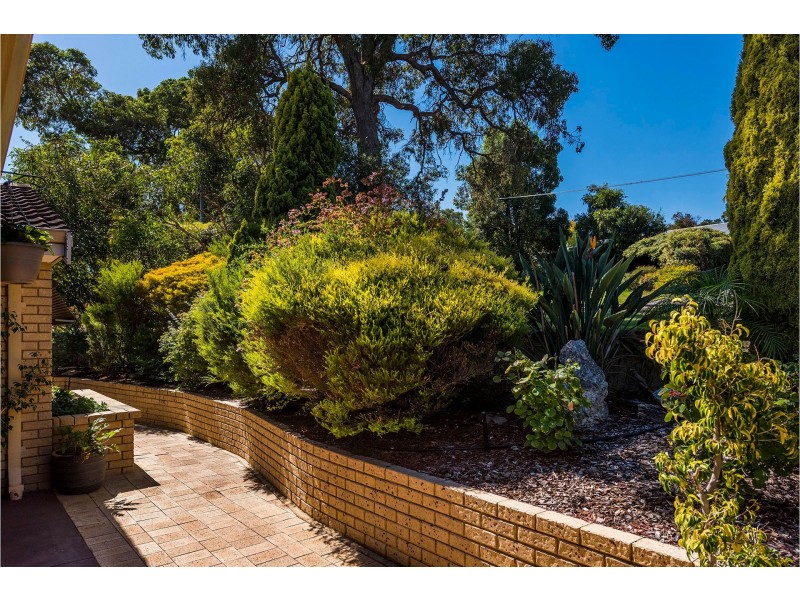 45 Bridgwood Road, Lesmurdie WA 6076