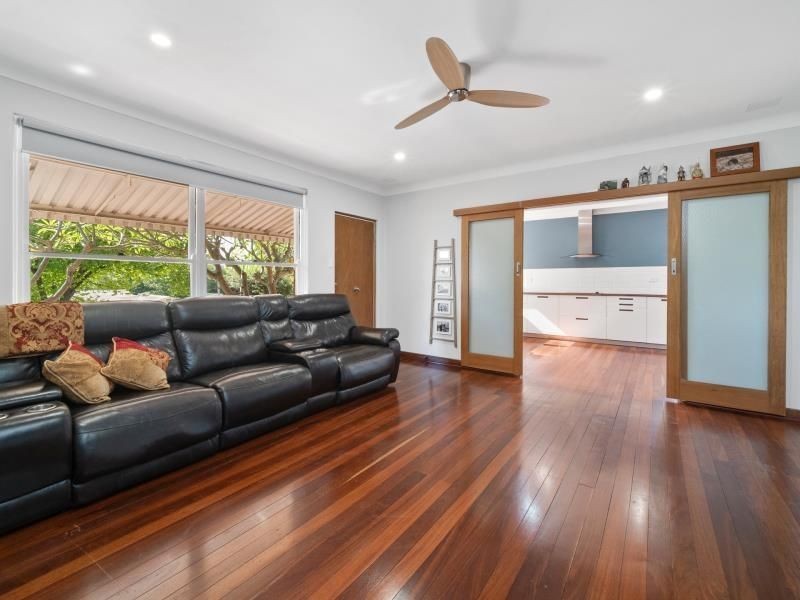 35 Gloucester Road, Kalamunda WA 6076