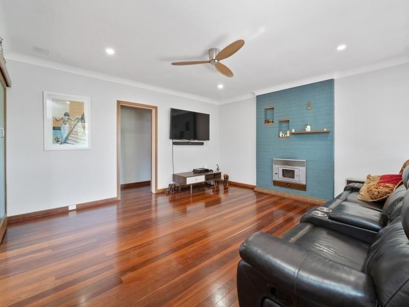 35 Gloucester Road, Kalamunda WA 6076