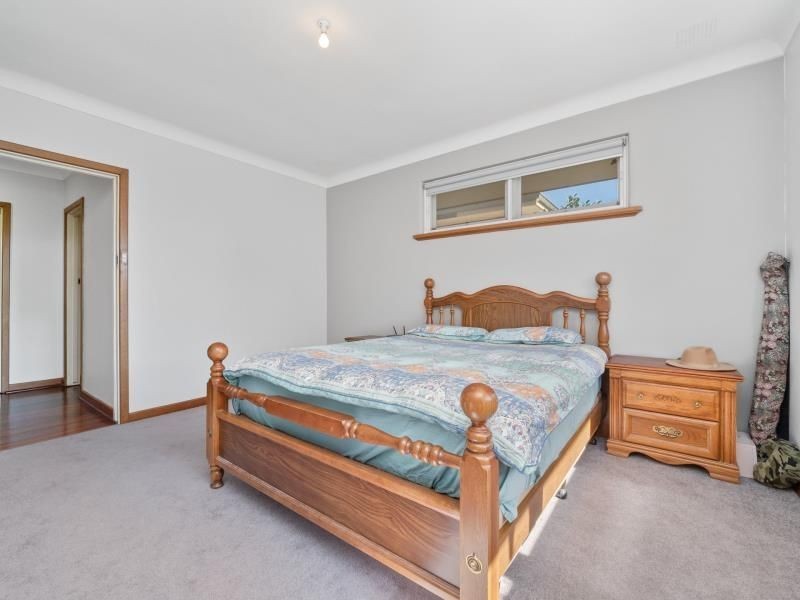 35 Gloucester Road, Kalamunda WA 6076