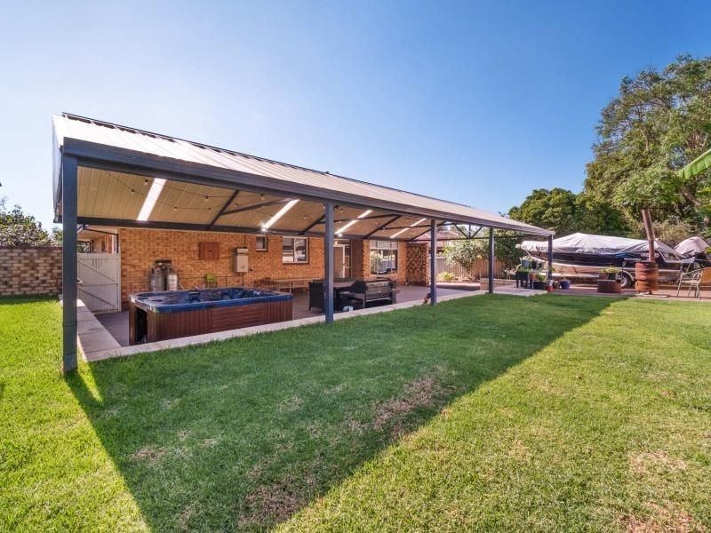 35 Gloucester Road, Kalamunda WA 6076