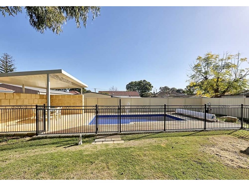 2 Barbary Road, High Wycombe WA 6057