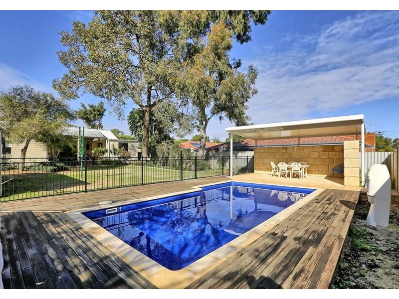 2 Barbary Road, High Wycombe WA 6057