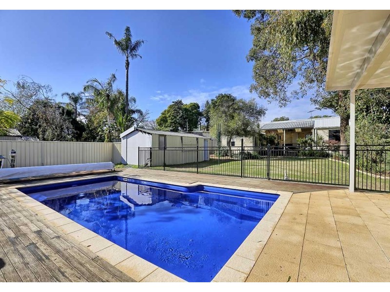 2 Barbary Road, High Wycombe WA 6057