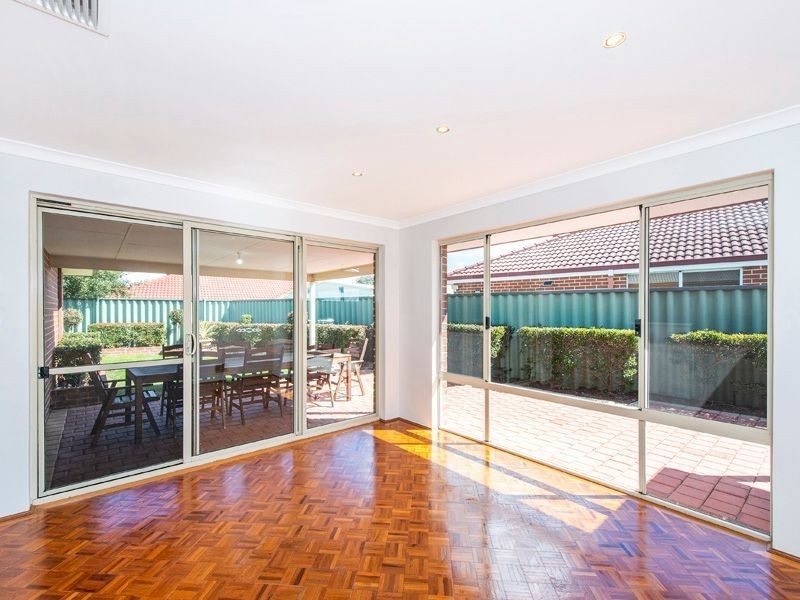 14 Elford Corner, High Wycombe WA 6057