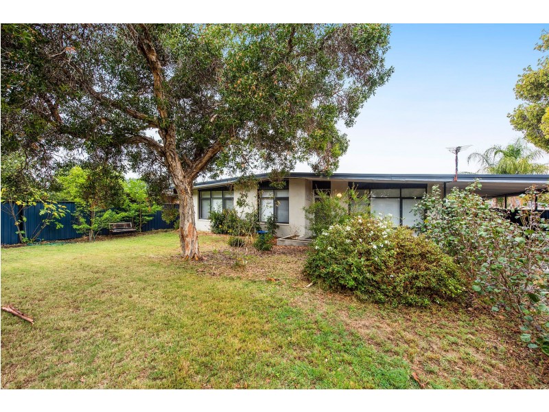 5a Kiandra Way, High Wycombe WA 6057