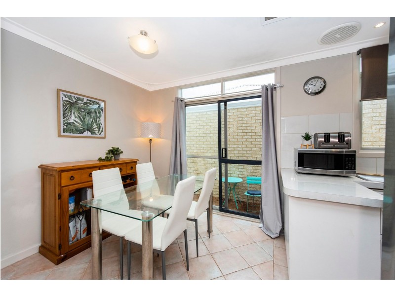 5a Kiandra Way, High Wycombe WA 6057