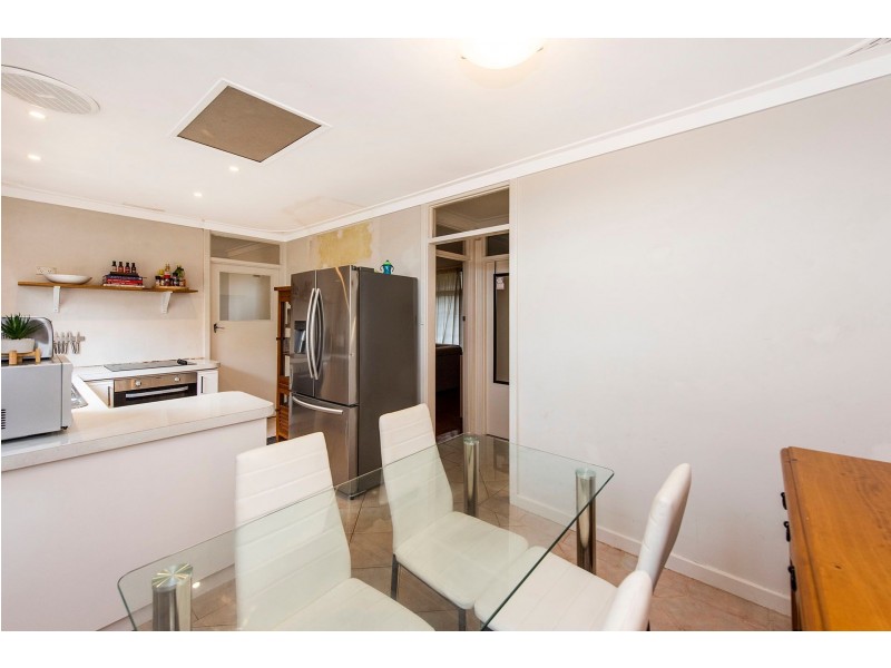 5a Kiandra Way, High Wycombe WA 6057