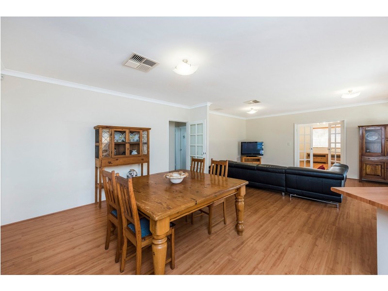 16 Nottingham Green, High Wycombe WA 6057