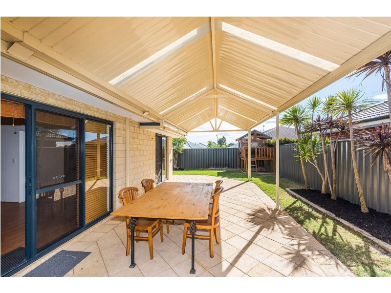 16 Nottingham Green, High Wycombe WA 6057