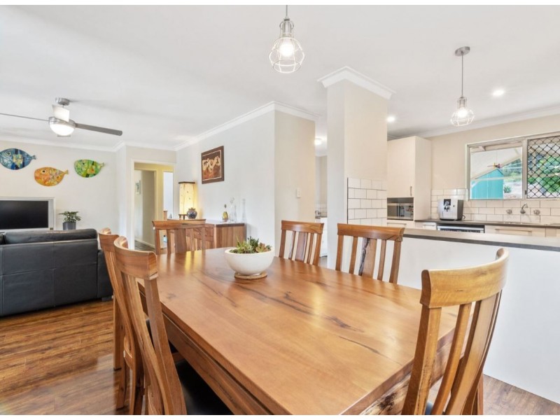 29 Carlisle Road, Kalamunda WA 6076