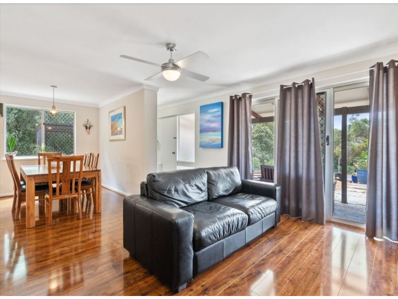 29 Carlisle Road, Kalamunda WA 6076