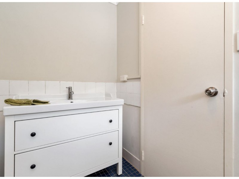 29 Carlisle Road, Kalamunda WA 6076