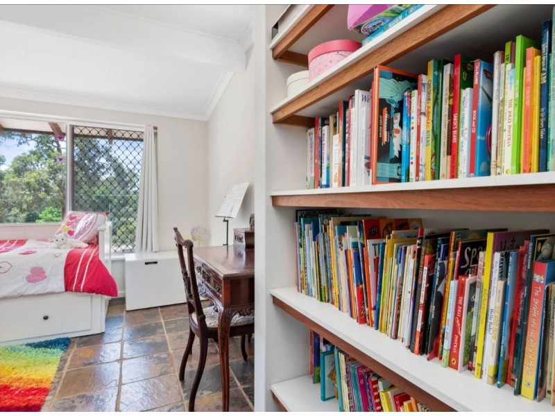 29 Carlisle Road, Kalamunda WA 6076