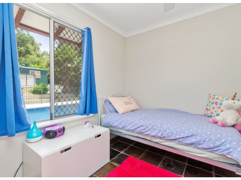 29 Carlisle Road, Kalamunda WA 6076