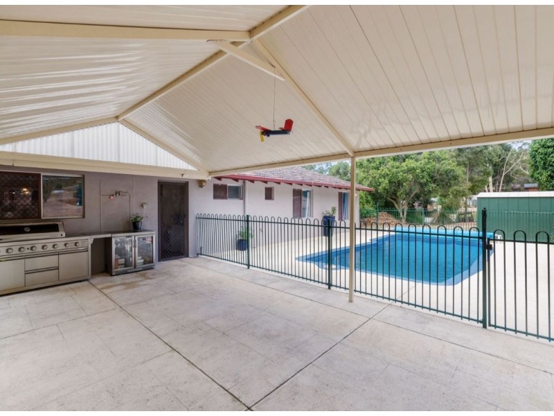 29 Carlisle Road, Kalamunda WA 6076