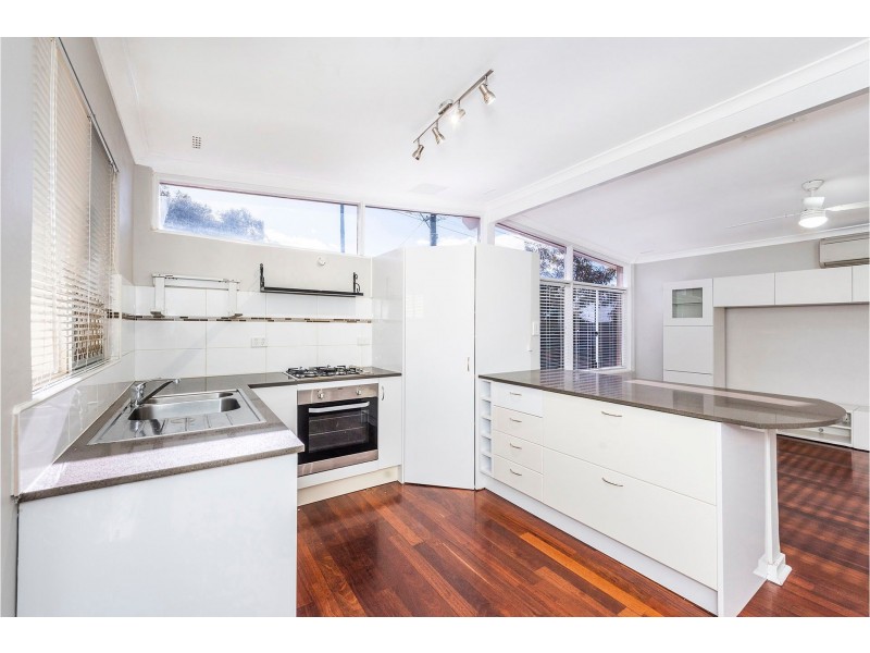 35 Wittenoom Road, High Wycombe WA 6057