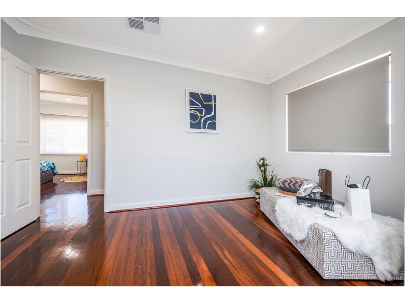 12 Barbary Rd, High Wycombe WA 6057