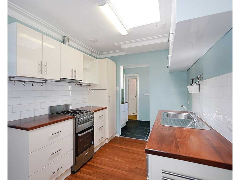 14b Margery Road, High Wycombe WA 6057