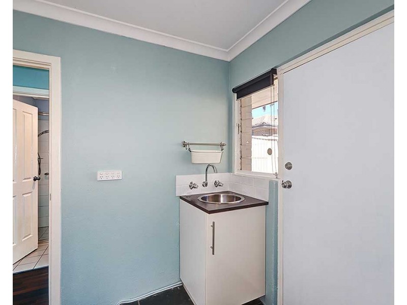 14b Margery Road, High Wycombe WA 6057