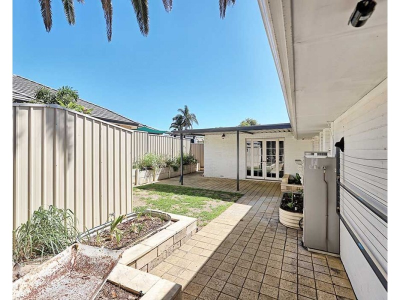 14b Margery Road, High Wycombe WA 6057