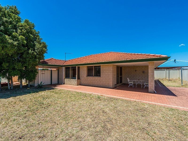 26 Hawkevale Road, High Wycombe WA 6057