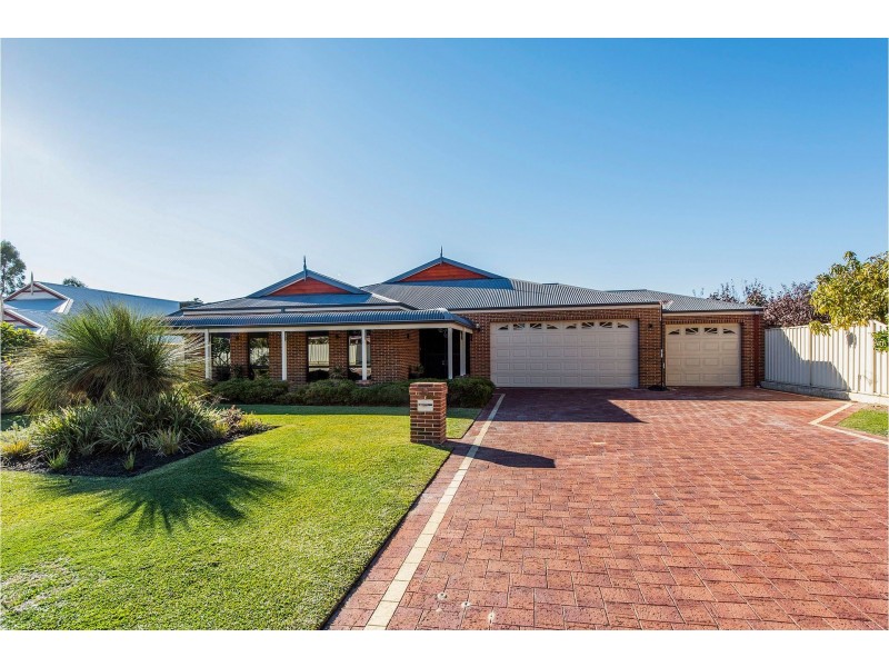 54 Hawkevale Road, High Wycombe WA 6057