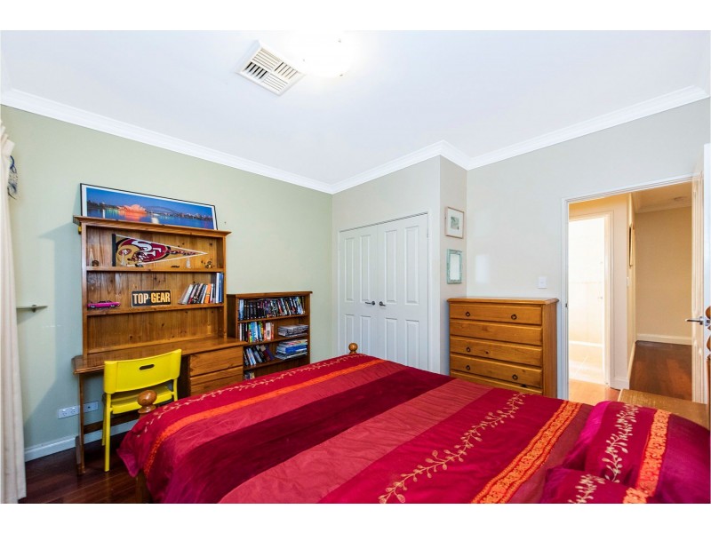 54 Hawkevale Road, High Wycombe WA 6057