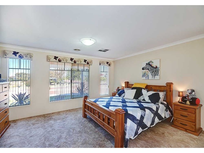 27 Benson Way, High Wycombe WA 6057