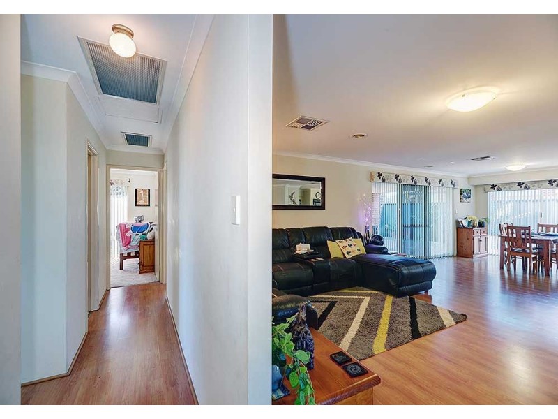 27 Benson Way, High Wycombe WA 6057