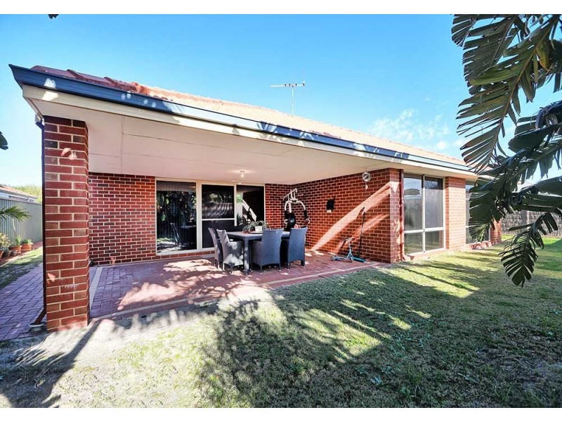 27 Benson Way, High Wycombe WA 6057