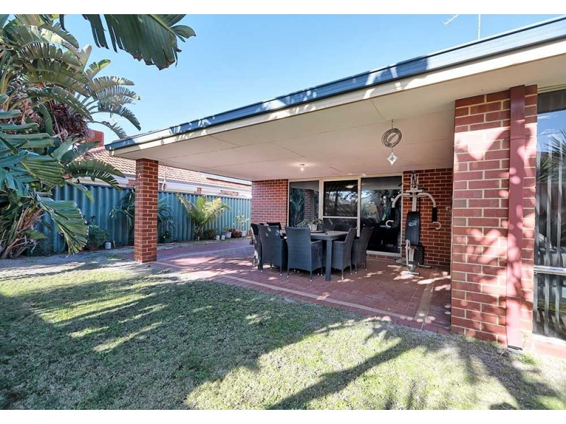 27 Benson Way, High Wycombe WA 6057