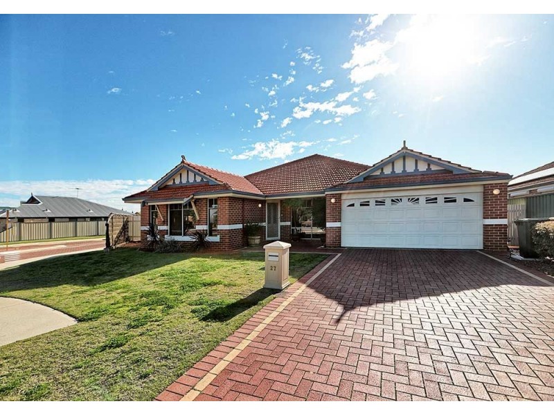 27 Benson Way, High Wycombe WA 6057