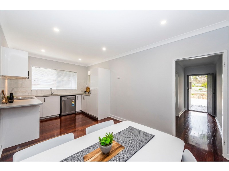 18 Range View Road, High Wycombe WA 6057