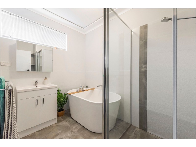 18 Range View Road, High Wycombe WA 6057