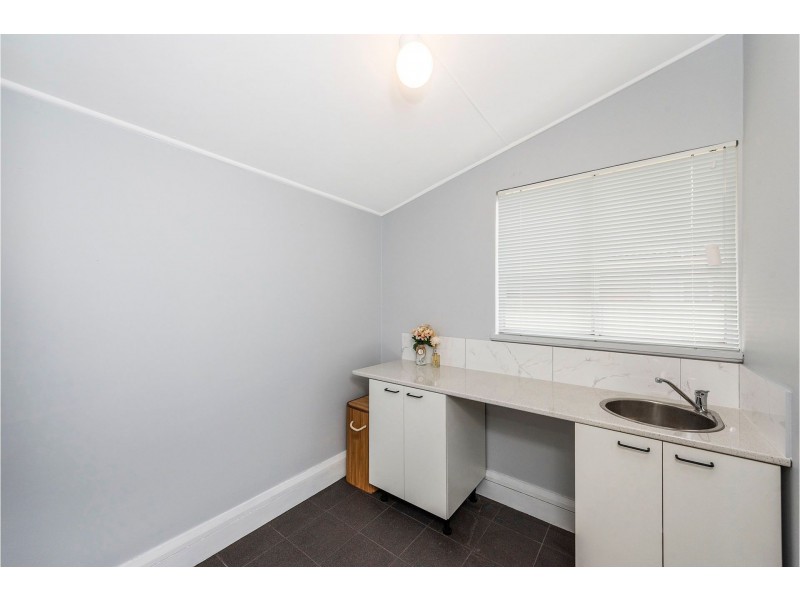 18 Range View Road, High Wycombe WA 6057