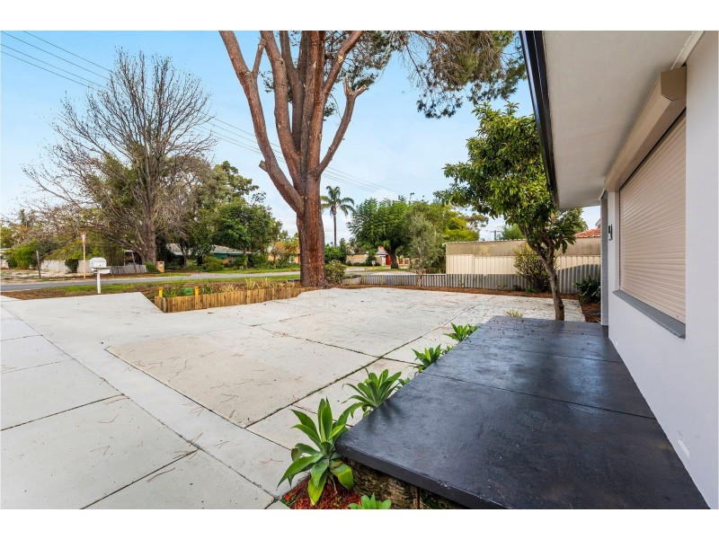 18 Range View Road, High Wycombe WA 6057