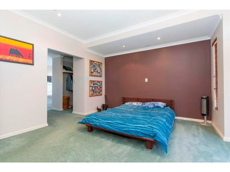 5 Elford Corner, High Wycombe WA 6057