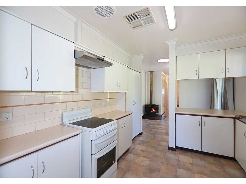 29 Phillip Grove, Kalamunda WA 6076