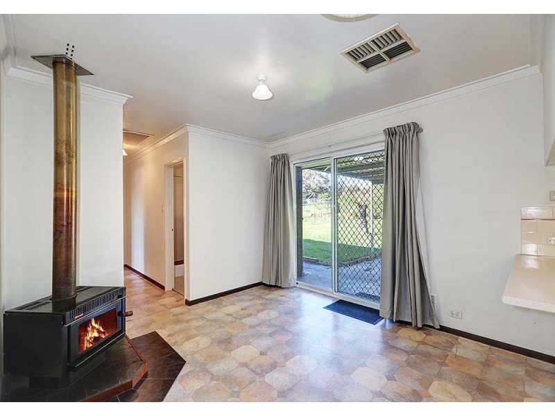 29 Phillip Grove, Kalamunda WA 6076