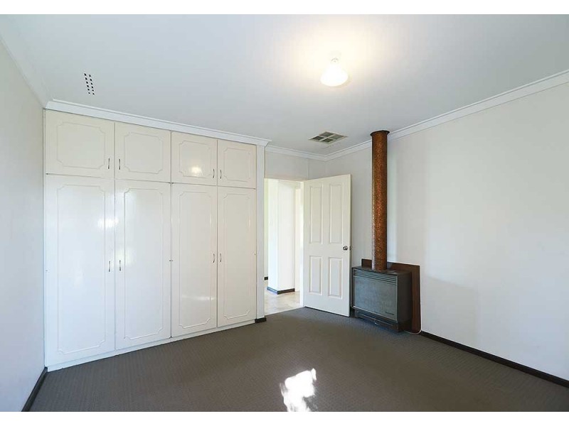 29 Phillip Grove, Kalamunda WA 6076