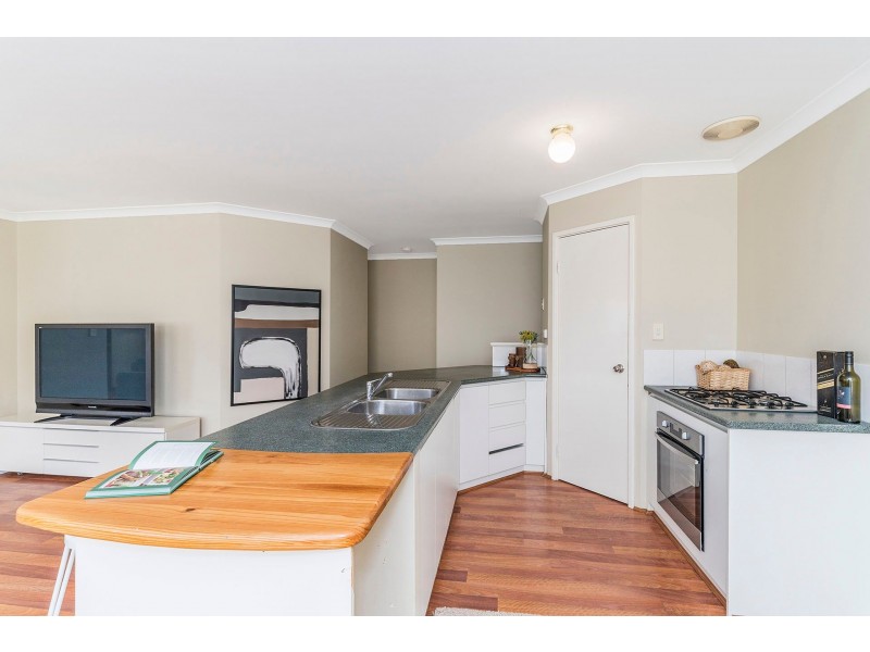 37 Kenneth Road, High Wycombe WA 6057