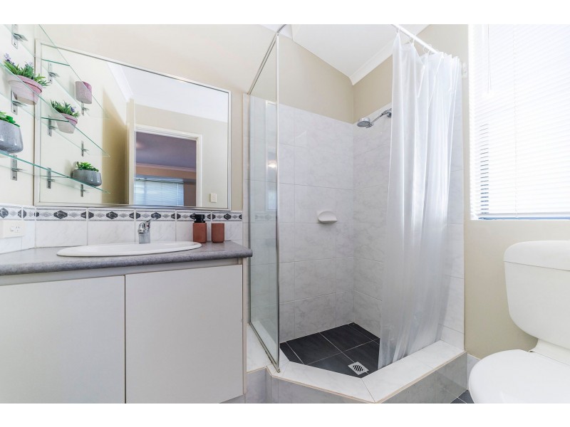 37 Kenneth Road, High Wycombe WA 6057