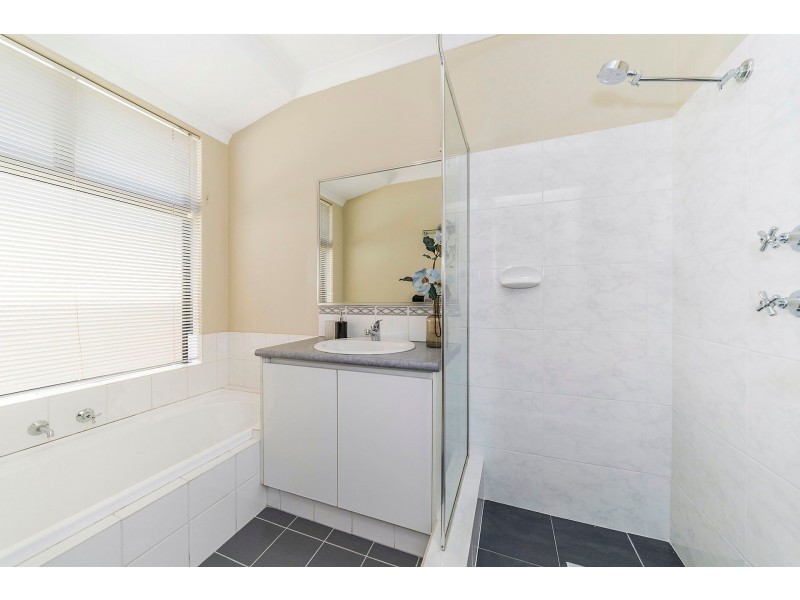 37 Kenneth Road, High Wycombe WA 6057