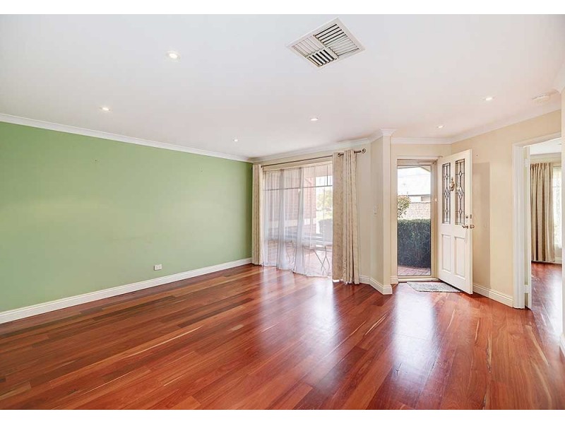41 Upwood Circle, High Wycombe WA 6057