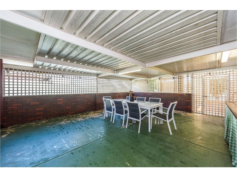 12 Jeanhulley Road, High Wycombe WA 6057